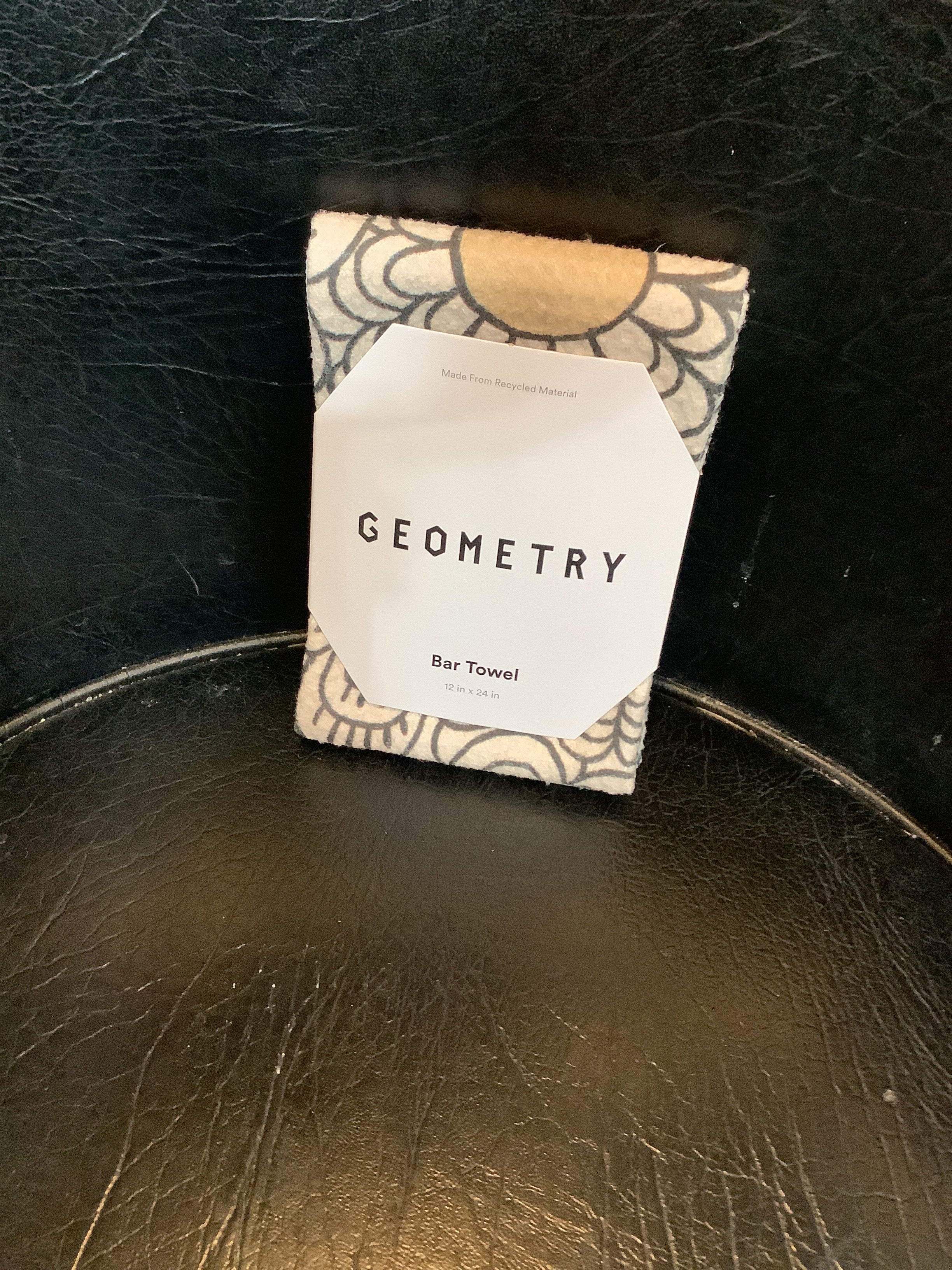 K- Floral bar towel, Geometry