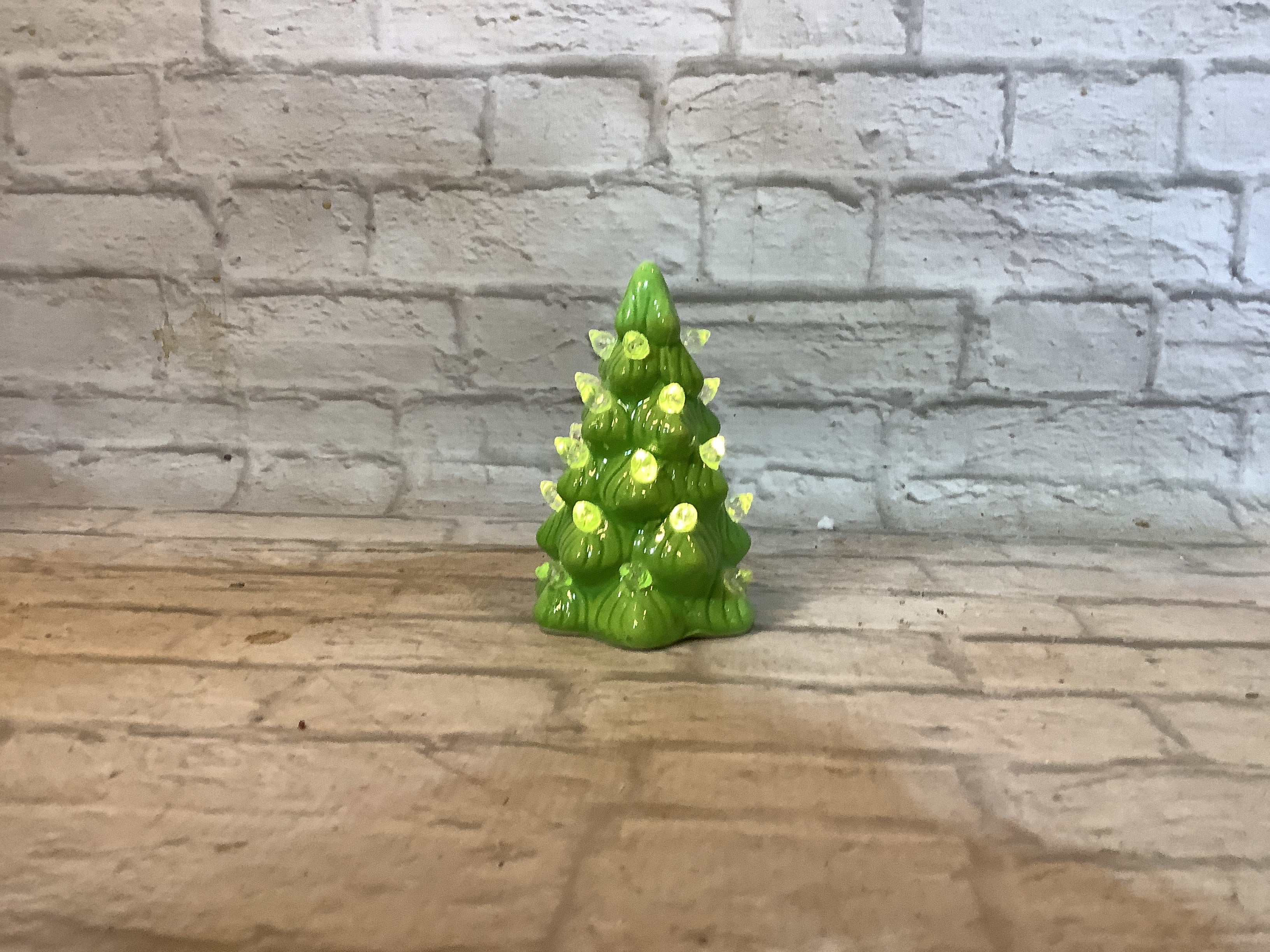 K Mini light up green trees