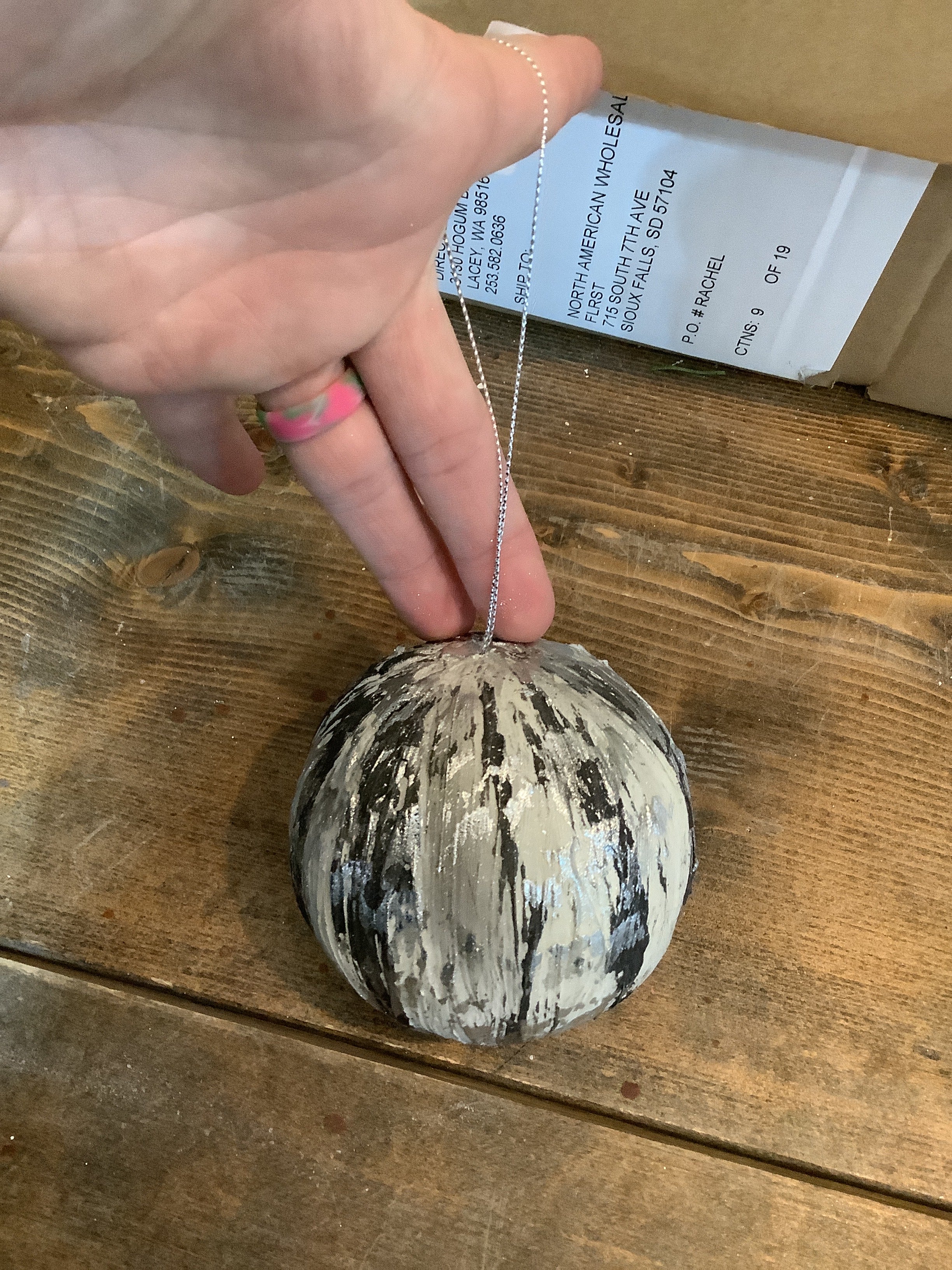 K hanging ball silver