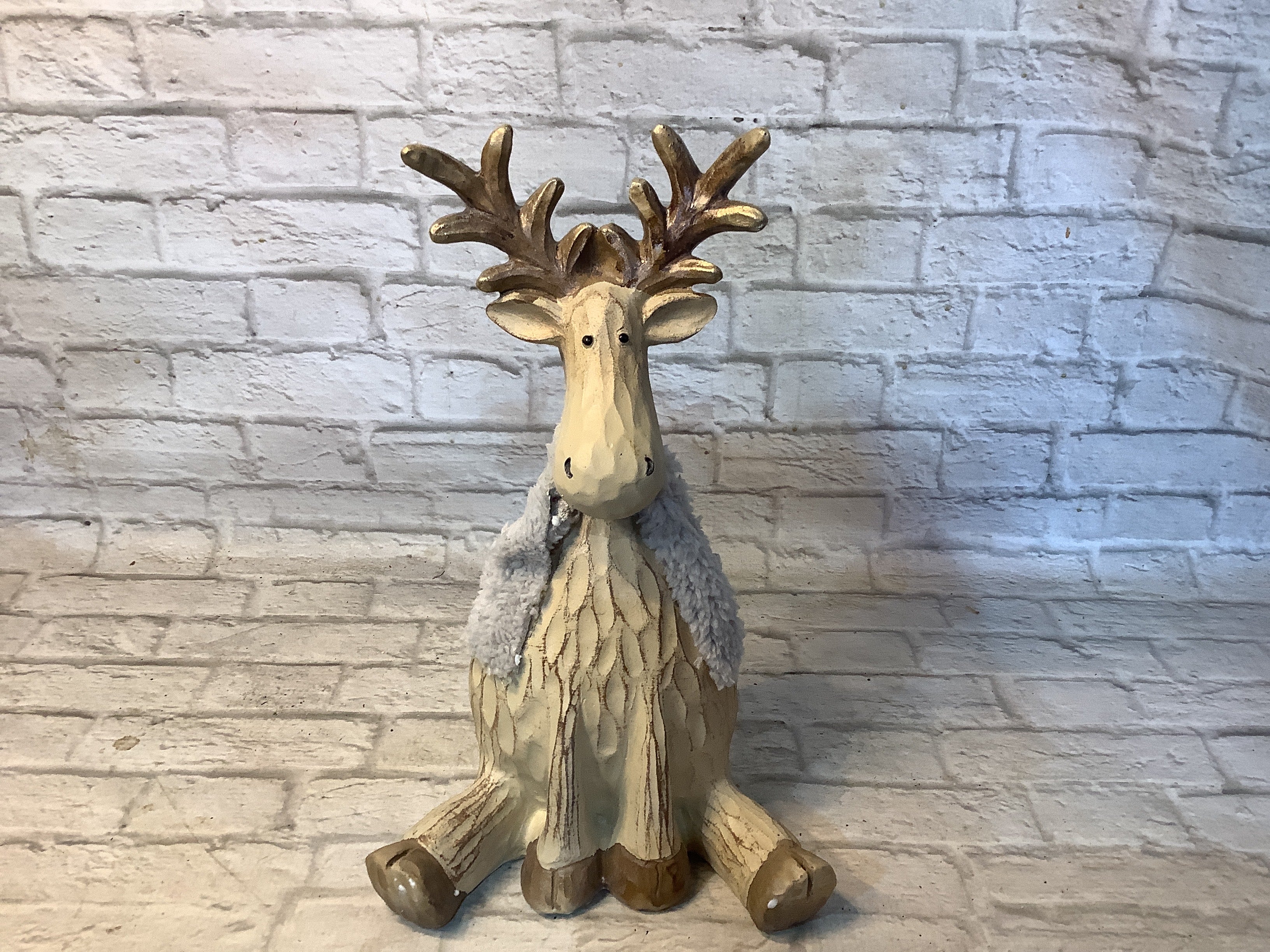 K Winter Wooden moose
