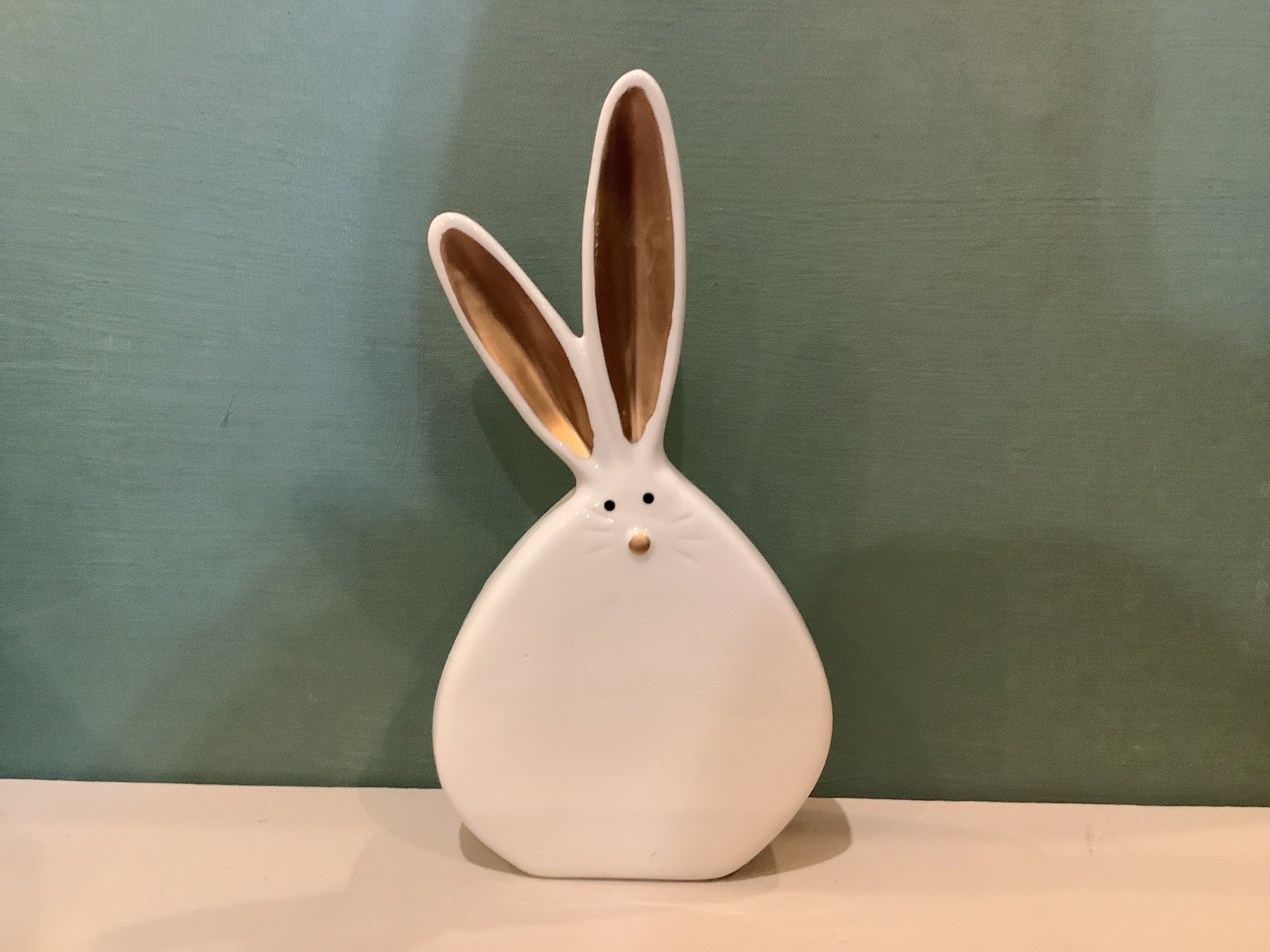 K- small ceramic bunny
