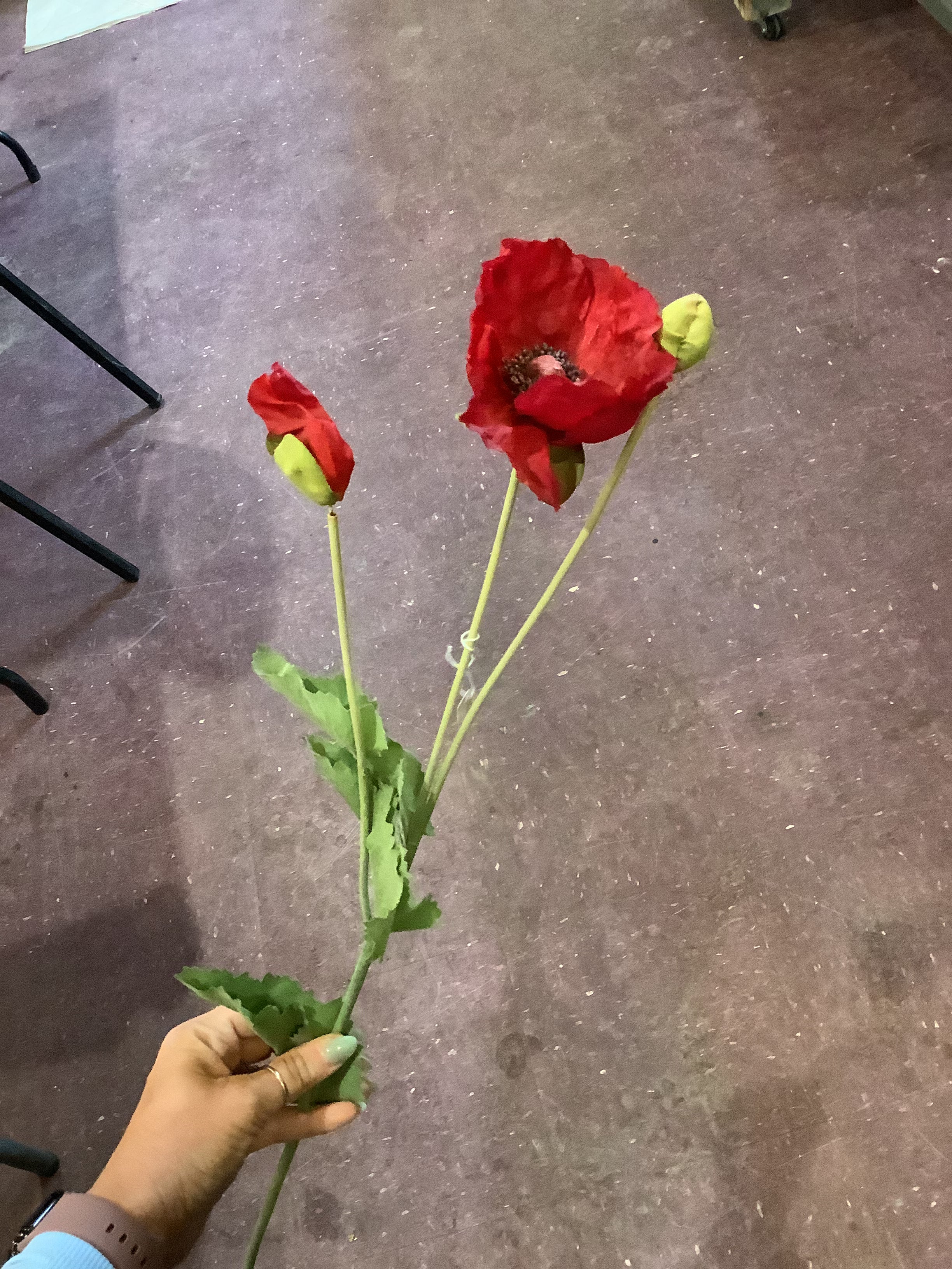 K red flower bundle