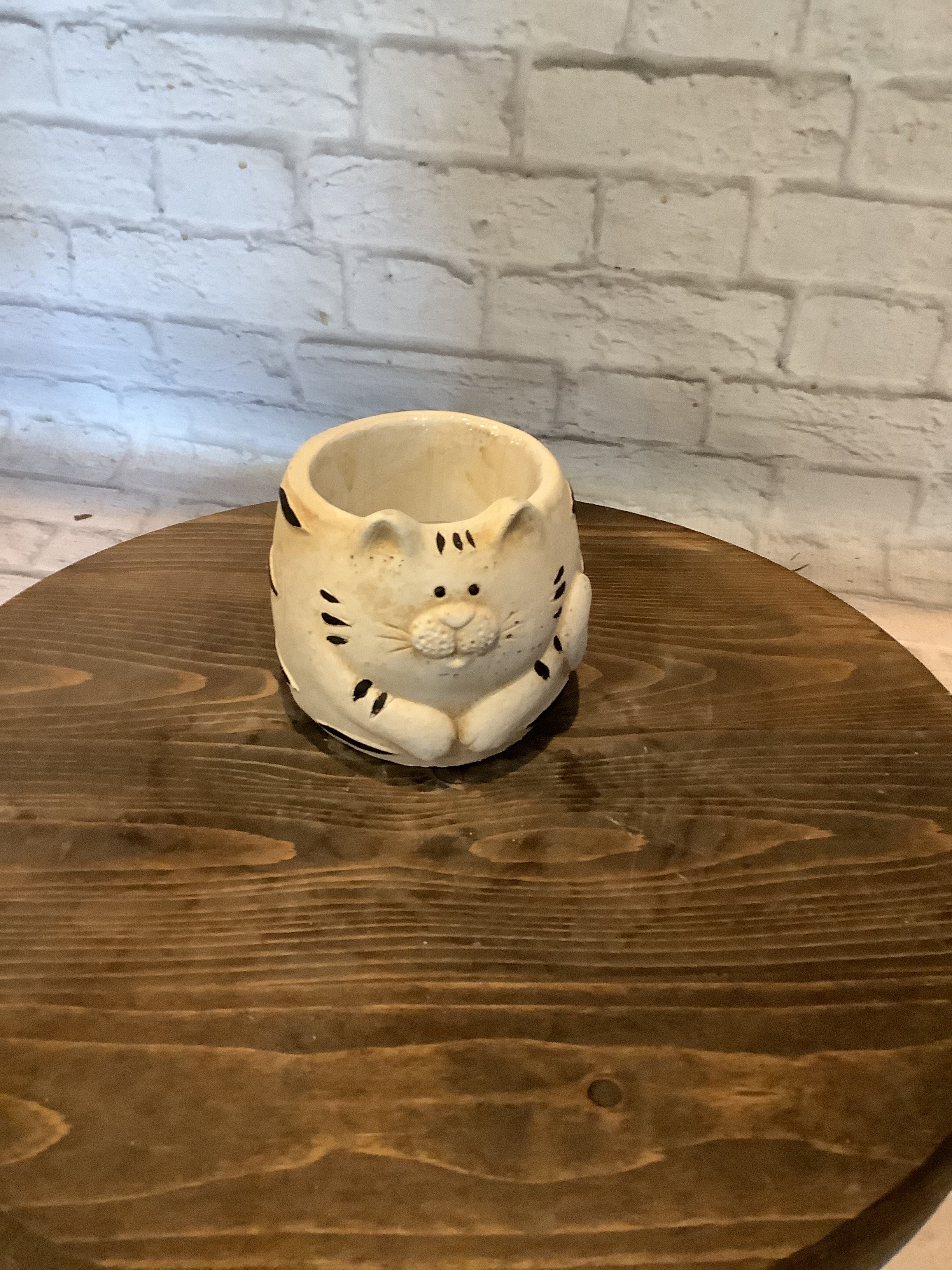 K ceramic cat pot