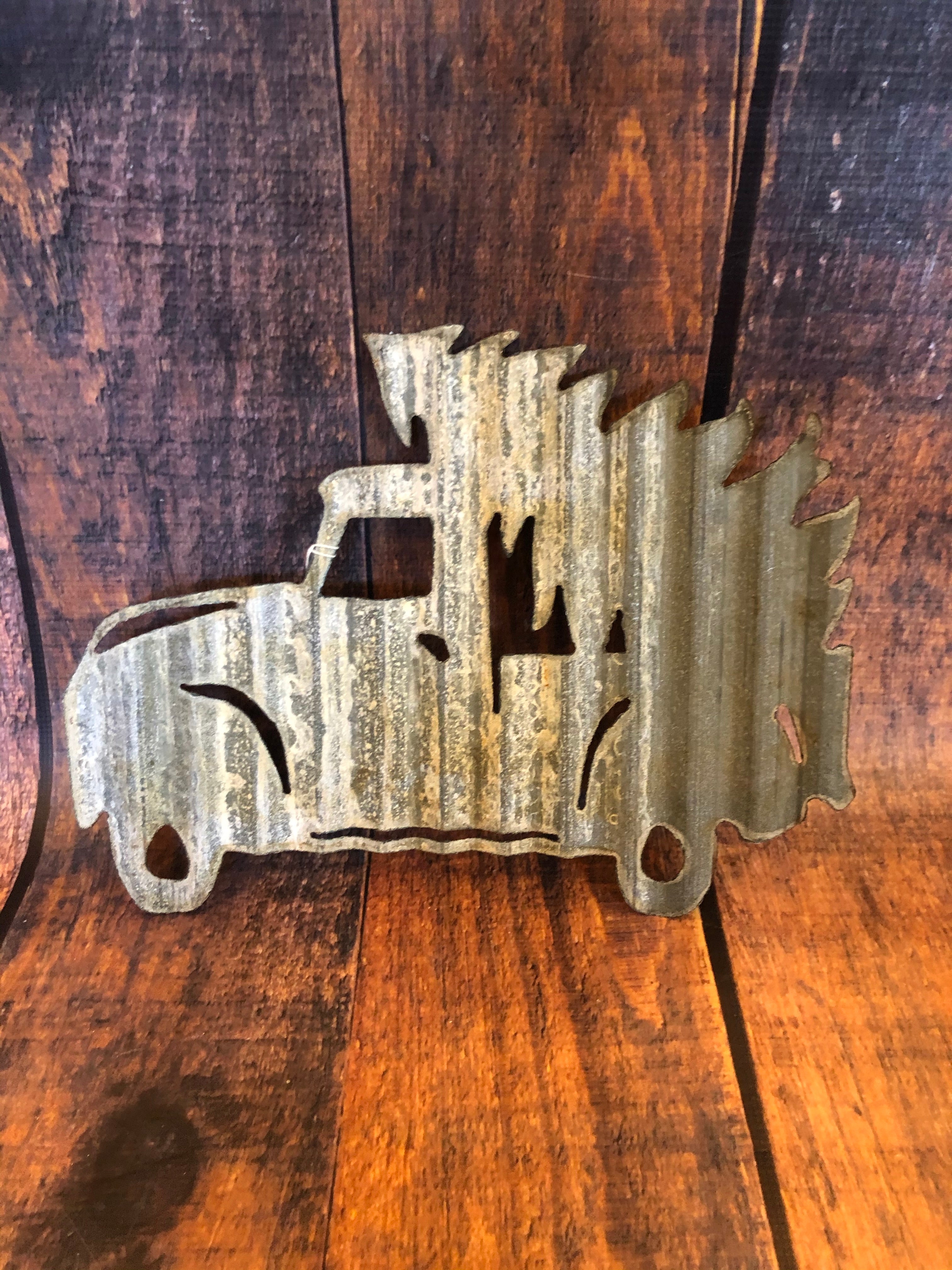 K Tin Truck With Tree