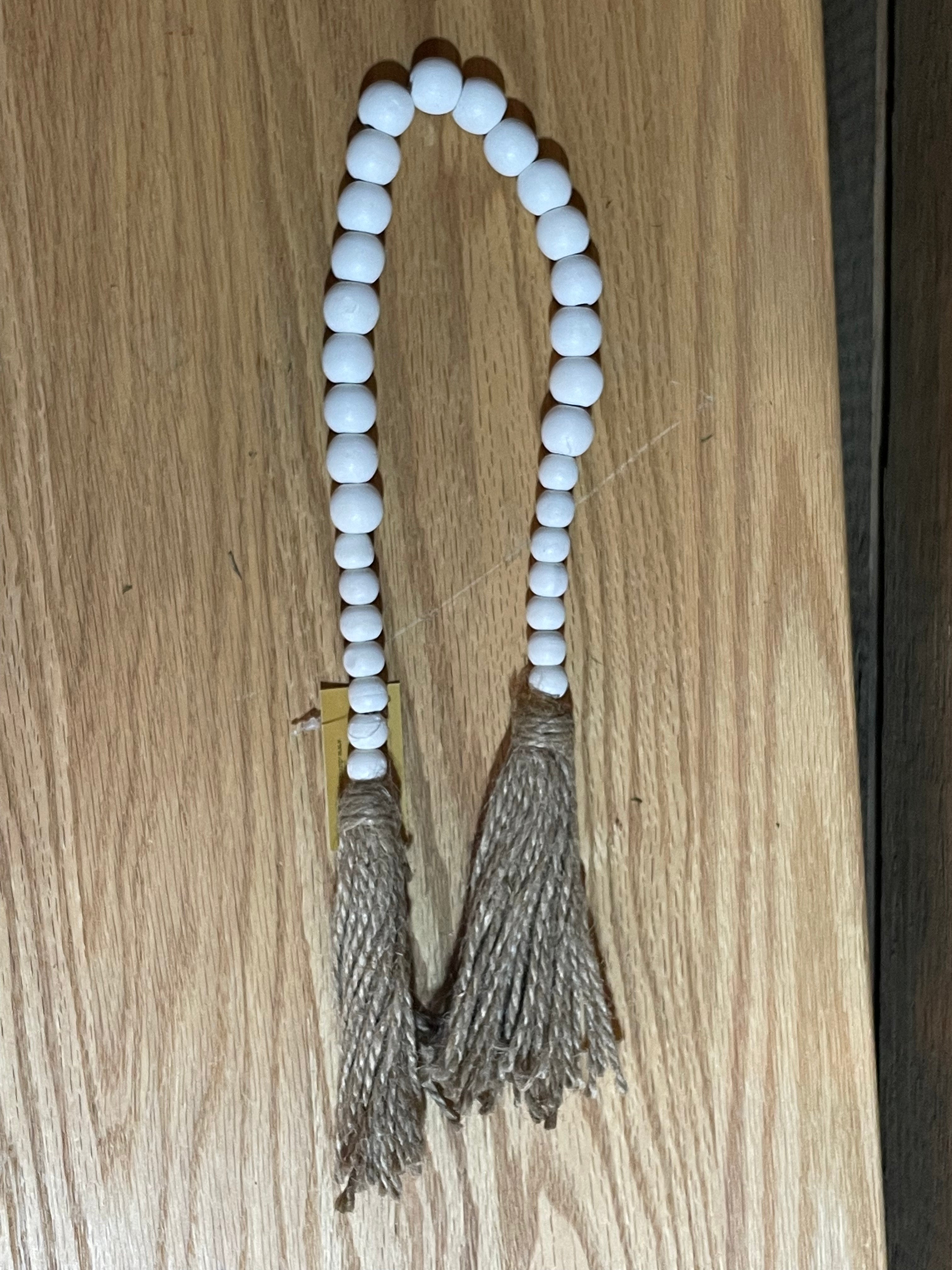 K 25” White Beaded Tassel Garland